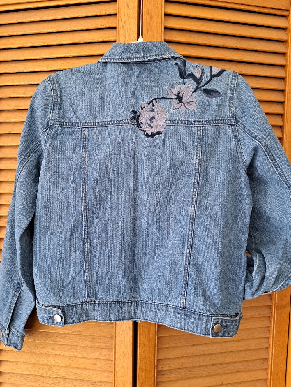 TINSEL TOWN Embroidered Denim Jacket Size M - Picture 5 of 9